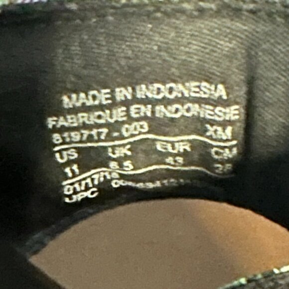 Nike Women's Benassi Duo Ultra Slide Sandals - Picture 7 of 8